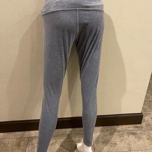 Lululemon Wunder Under HR Tight 28” F Never worn